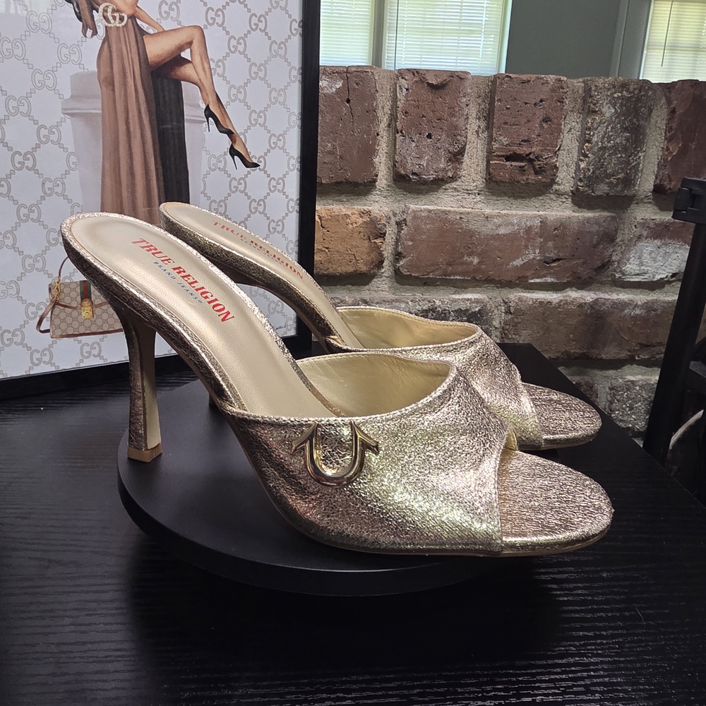 True Religion Gold Women's Heeled Sandals - Picture 2 of 7